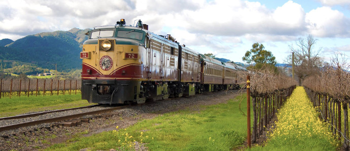 Napa Valley is Running a Christmas-Themed Wine Train to the 'North Pole' For the Holidays